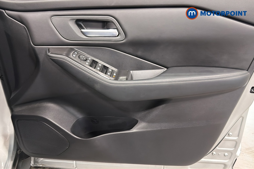 Nissan X-Trail N-Connecta Automatic Petrol-Electric Hybrid SUV - Stock Number (1672437) - 18th supplementary image