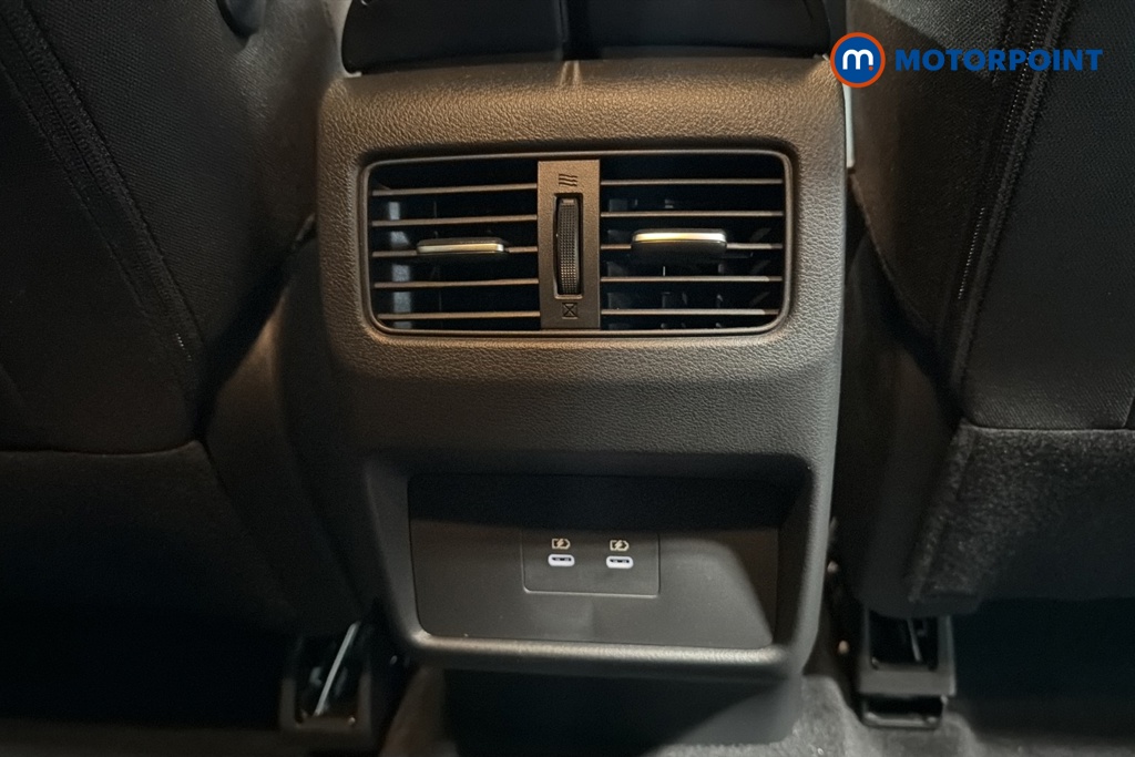 Nissan X-Trail N-Connecta Automatic Petrol-Electric Hybrid SUV - Stock Number (1672437) - 28th supplementary image