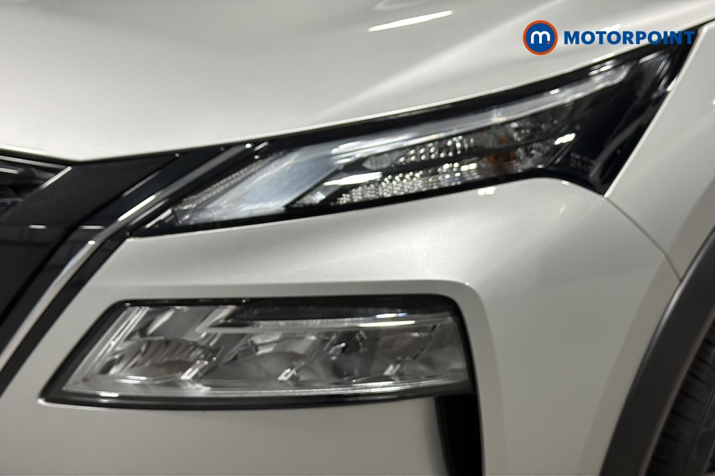Nissan X-Trail N-Connecta Automatic Petrol-Electric Hybrid SUV - Stock Number (1672437) - 42nd supplementary image