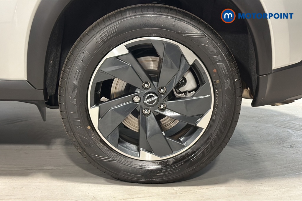 Nissan X-Trail N-Connecta Automatic Petrol-Electric Hybrid SUV - Stock Number (1672437) - 45th supplementary image