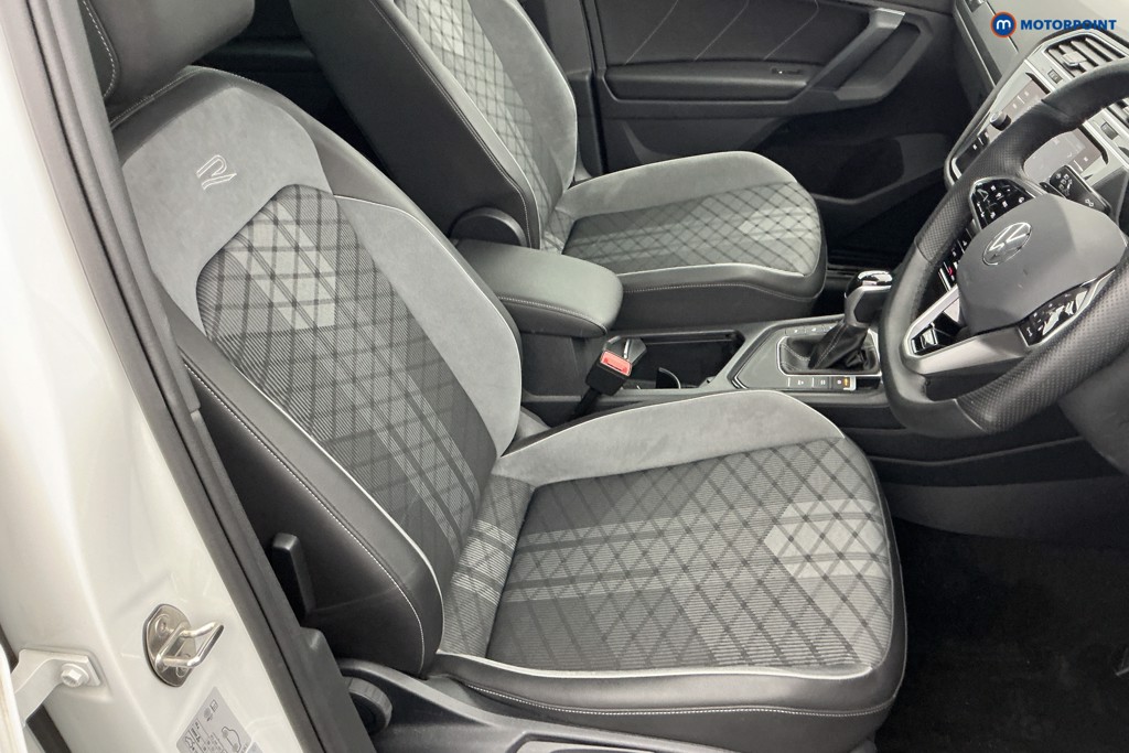 Volkswagen Tiguan R-Line Edition Automatic Petrol SUV - Stock Number (1672501) - 5th supplementary image