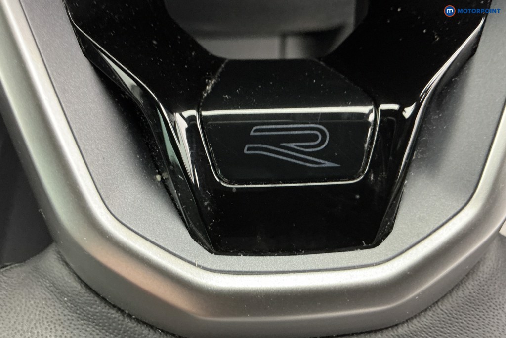 Volkswagen Tiguan R-Line Edition Automatic Petrol SUV - Stock Number (1672501) - 22nd supplementary image
