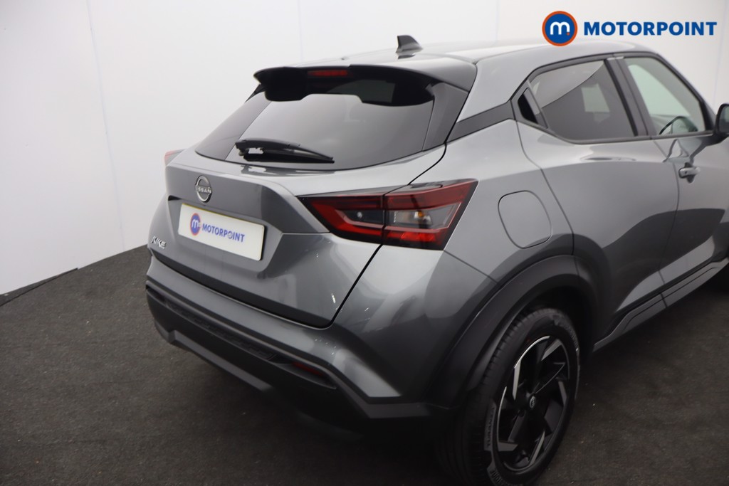 Nissan Juke N-Connecta Manual Petrol SUV - Stock Number (1672626) - 2nd supplementary image