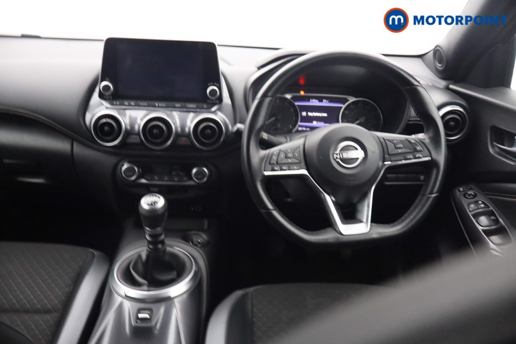 Nissan Juke N-Connecta Manual Petrol SUV - Stock Number (1672626) - 9th supplementary image