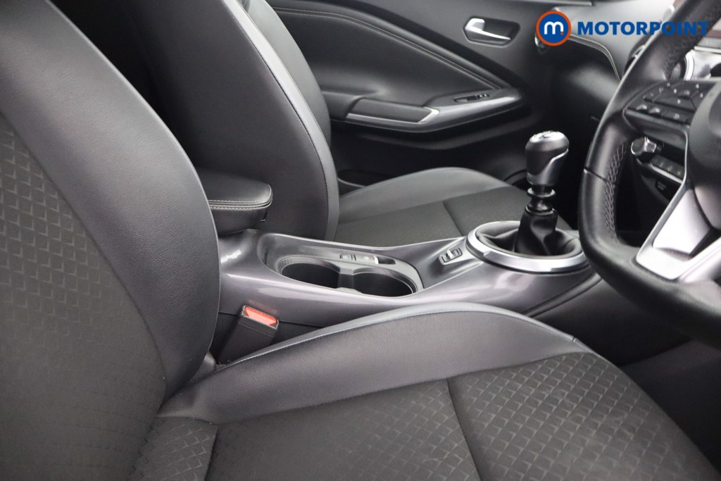 Nissan Juke N-Connecta Manual Petrol SUV - Stock Number (1672626) - 12th supplementary image