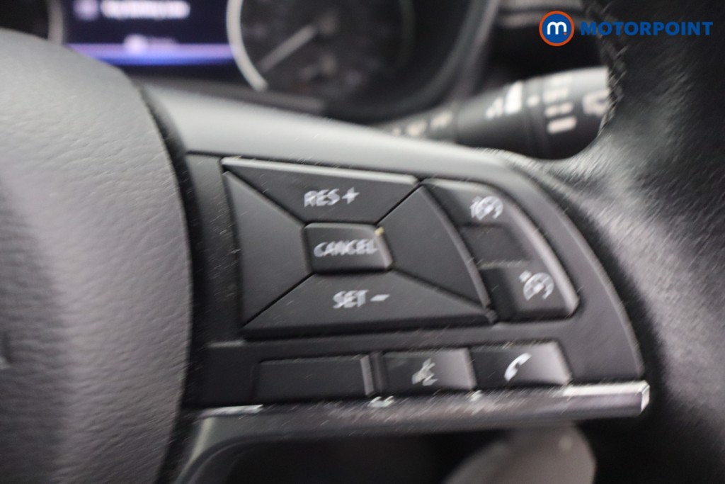 Nissan Juke N-Connecta Manual Petrol SUV - Stock Number (1672626) - 14th supplementary image