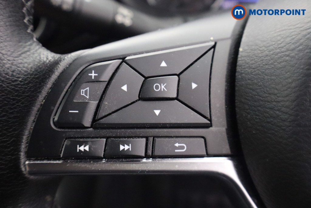 Nissan Juke N-Connecta Manual Petrol SUV - Stock Number (1672626) - 15th supplementary image