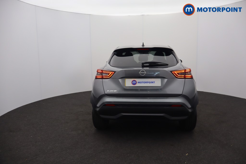 Nissan Juke N-Connecta Manual Petrol SUV - Stock Number (1672626) - 1st supplementary image