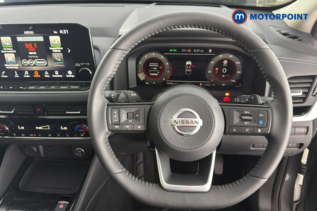 Nissan Qashqai Premiere Edition Automatic Petrol SUV - Stock Number (1672636) - 2nd supplementary image