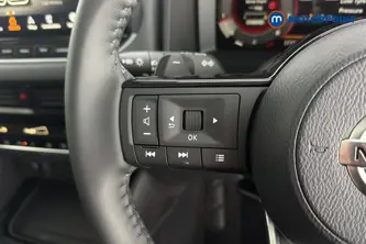 Nissan Qashqai Premiere Edition Automatic Petrol SUV - Stock Number (1672636) - 4th supplementary image