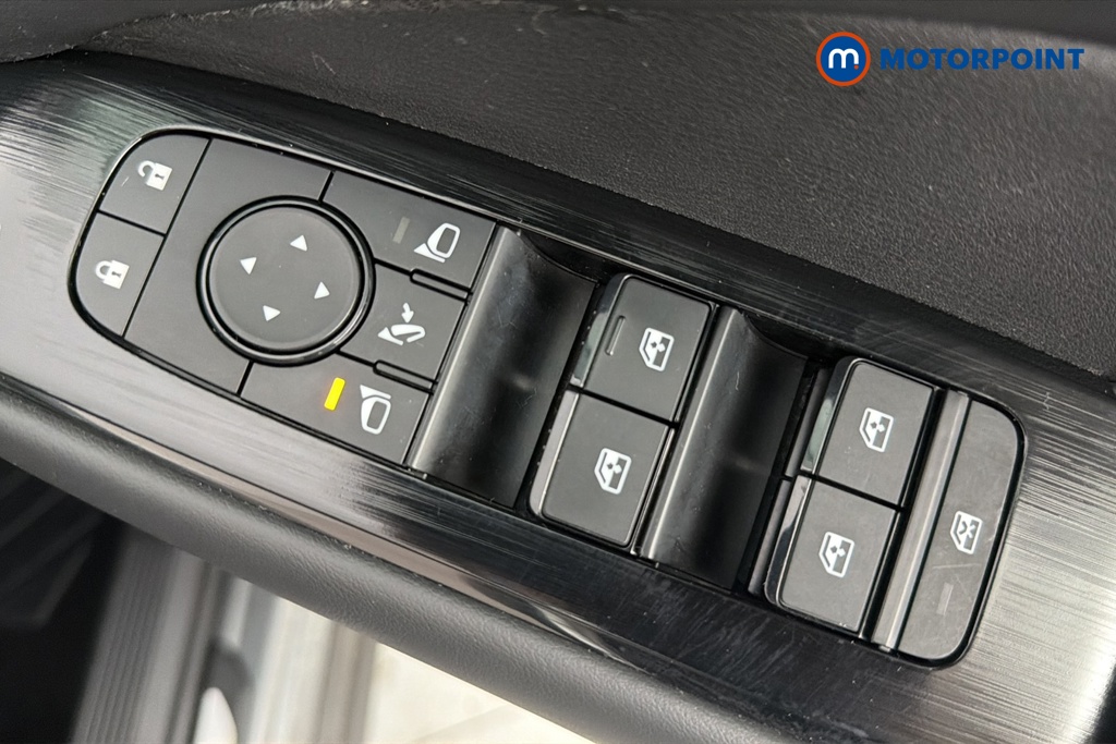 Nissan Qashqai Premiere Edition Automatic Petrol SUV - Stock Number (1672636) - 19th supplementary image