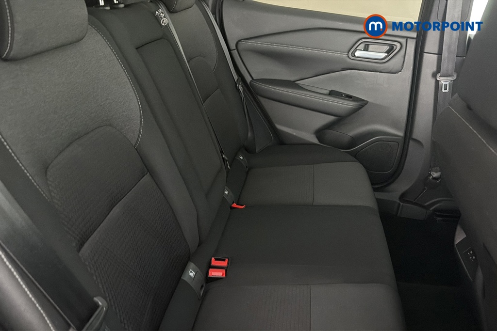 Nissan Qashqai Premiere Edition Automatic Petrol SUV - Stock Number (1672636) - 25th supplementary image