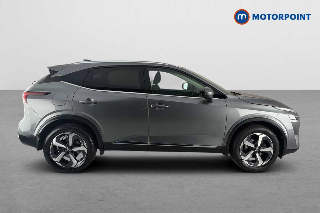 Nissan Qashqai Premiere Edition Automatic Petrol SUV - Stock Number (1672636) - Passenger side