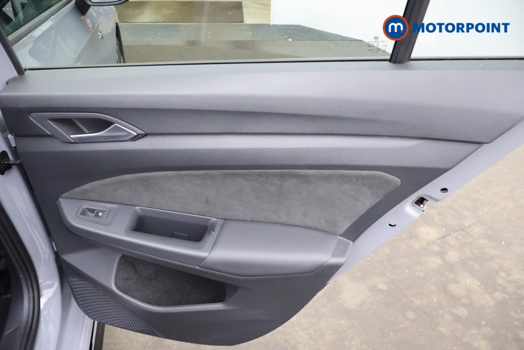 Volkswagen Golf Black Edition Automatic Petrol Hatchback - Stock Number (1672680) - 23rd supplementary image