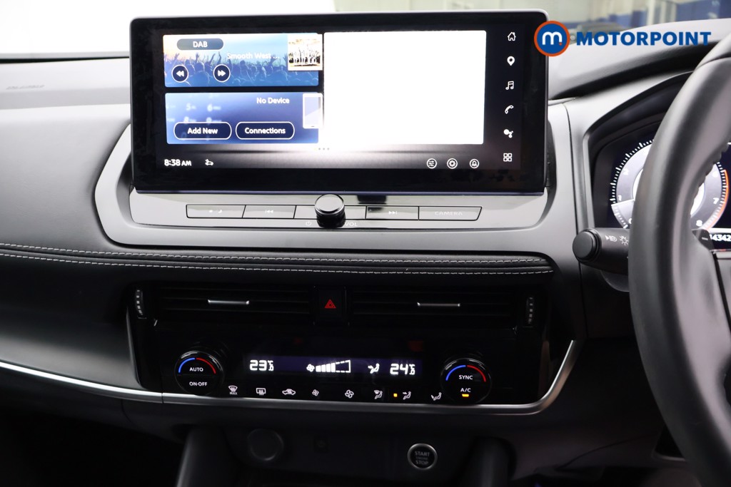Nissan Qashqai N-Connecta Automatic Petrol SUV - Stock Number (1672846) - 8th supplementary image