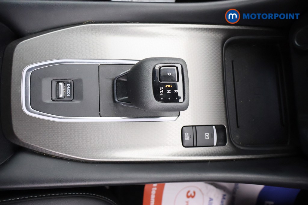 Nissan Qashqai N-Connecta Automatic Petrol SUV - Stock Number (1672846) - 11th supplementary image