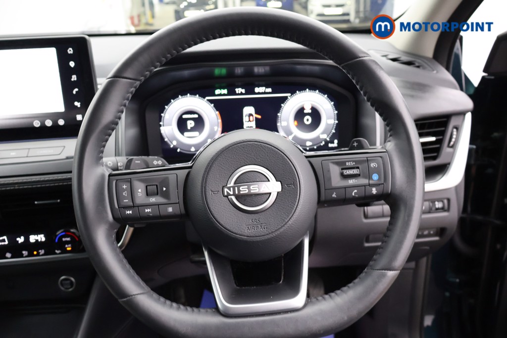 Nissan Qashqai N-Connecta Automatic Petrol SUV - Stock Number (1672846) - 1st supplementary image