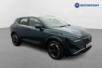 Nissan Qashqai N-Connecta Automatic Petrol SUV - Stock Number (1672846) - Drivers side front corner