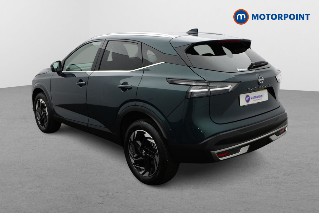 Nissan Qashqai N-Connecta Automatic Petrol SUV - Stock Number (1672846) - Passenger side rear corner