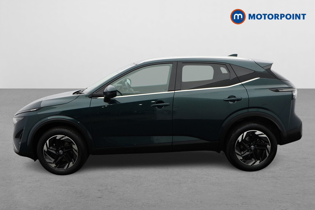 Nissan Qashqai N-Connecta Automatic Petrol SUV - Stock Number (1672846) - Passenger side