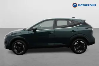 Nissan Qashqai N-Connecta Automatic Petrol SUV - Stock Number (1672846) - Passenger side