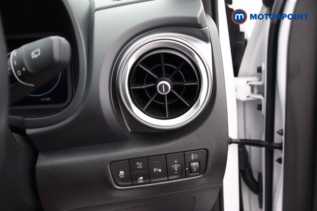 Hyundai Kona Ultimate Automatic Electric SUV - Stock Number (1672975) - 7th supplementary image