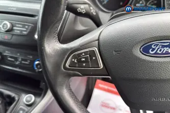 Ford Focus Zetec Manual Petrol Hatchback - Stock Number (1673202) - 4th supplementary image