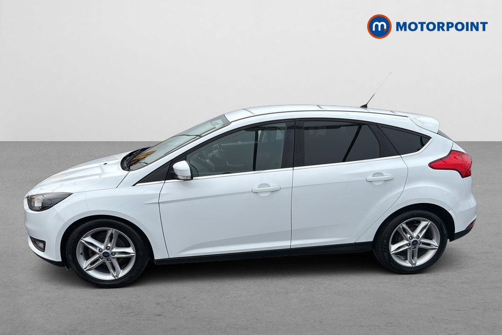 Ford Focus Zetec Manual Petrol Hatchback - Stock Number (1673202) - Drivers side