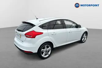 Ford Focus Zetec Manual Petrol Hatchback - Stock Number (1673202) - Passenger side rear corner