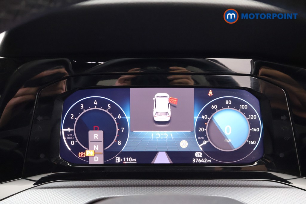 Volkswagen Golf Active Automatic Petrol Hatchback - Stock Number (1673235) - 4th supplementary image