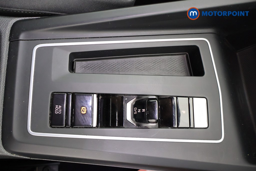 Volkswagen Golf Active Automatic Petrol Hatchback - Stock Number (1673235) - 10th supplementary image