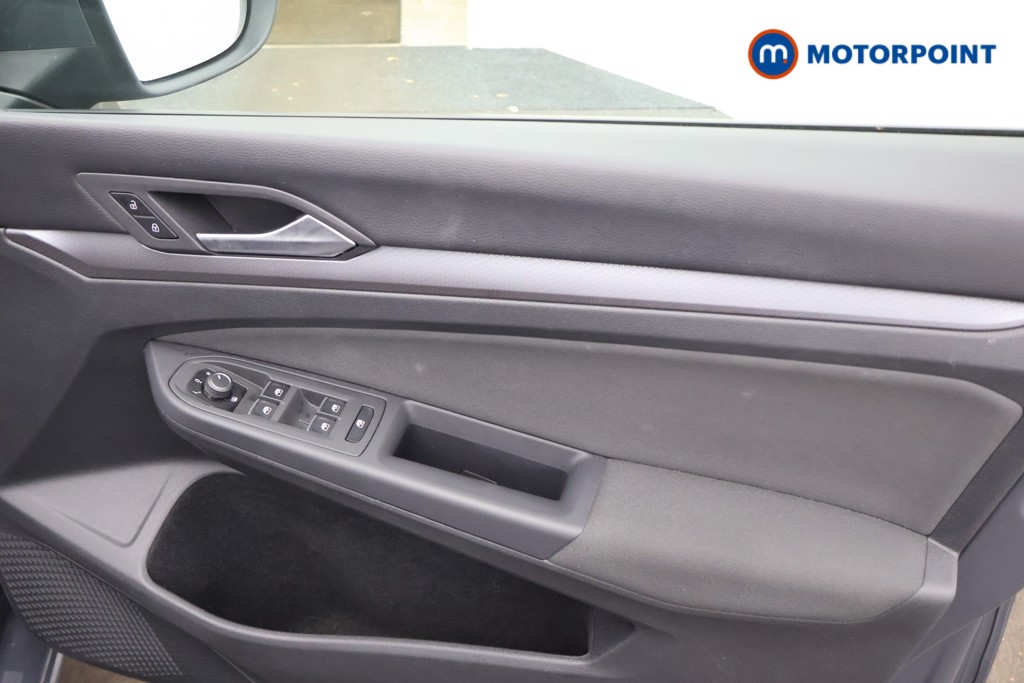 Volkswagen Golf Active Automatic Petrol Hatchback - Stock Number (1673235) - 14th supplementary image