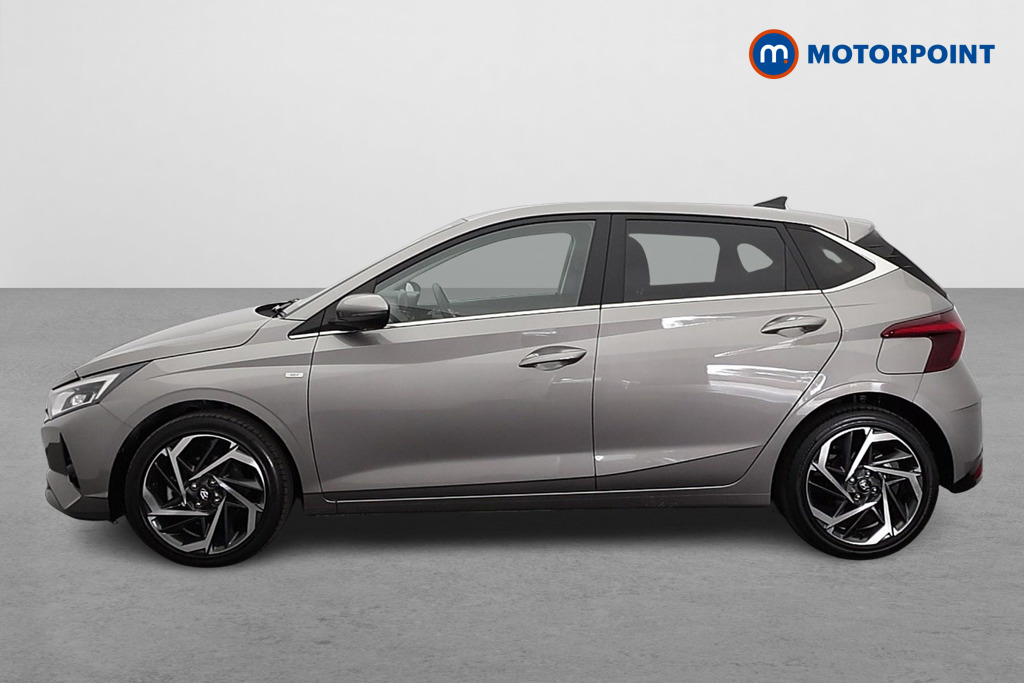 Hyundai I20 Premium Automatic Petrol Hatchback - Stock Number (1673438) - Passenger side