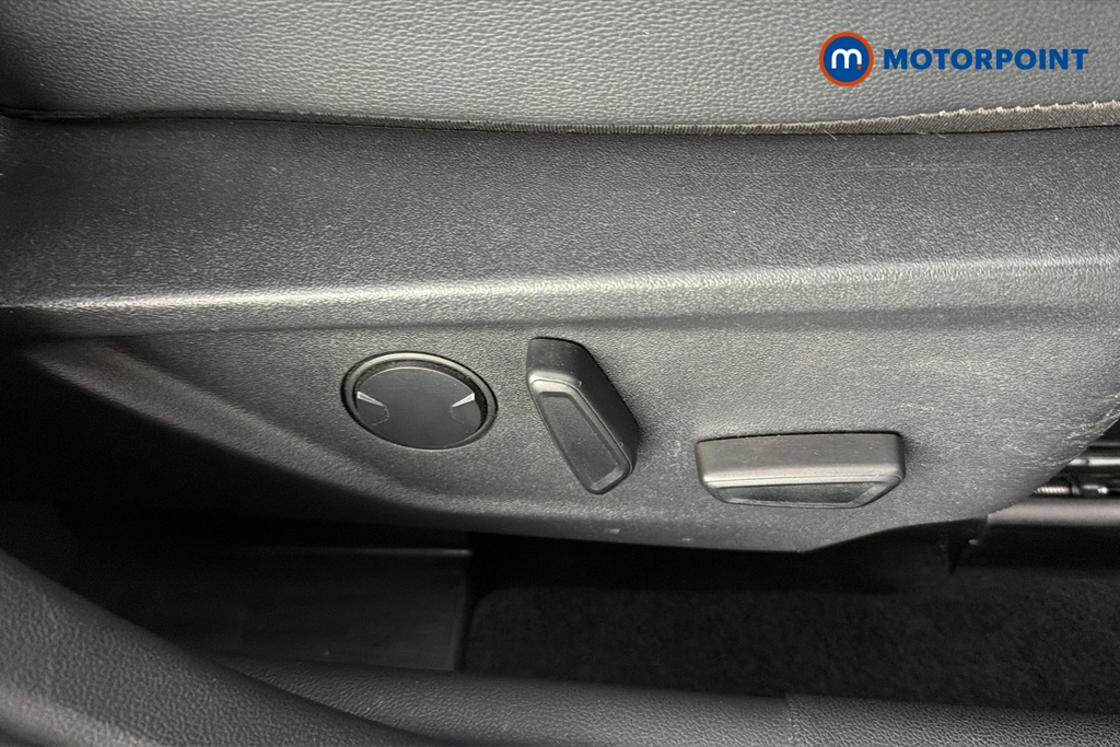 Ford Focus St-Line X Edition Manual Petrol Hatchback - Stock Number (1673504) - 23rd supplementary image