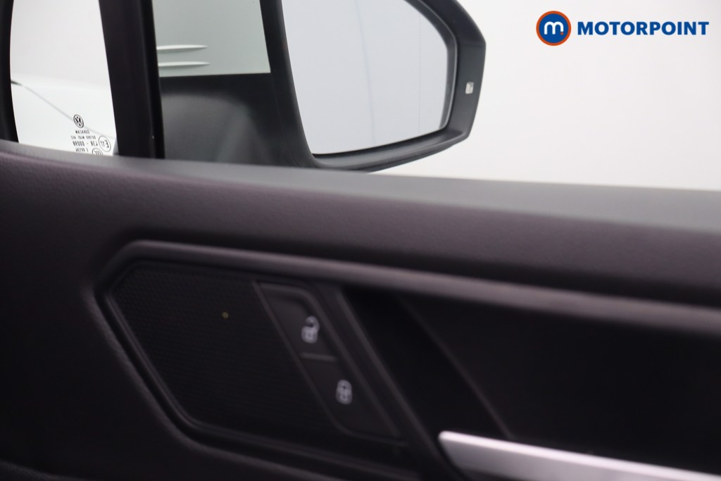 Volkswagen Tiguan Life Manual Diesel SUV - Stock Number (1658353) - 9th supplementary image