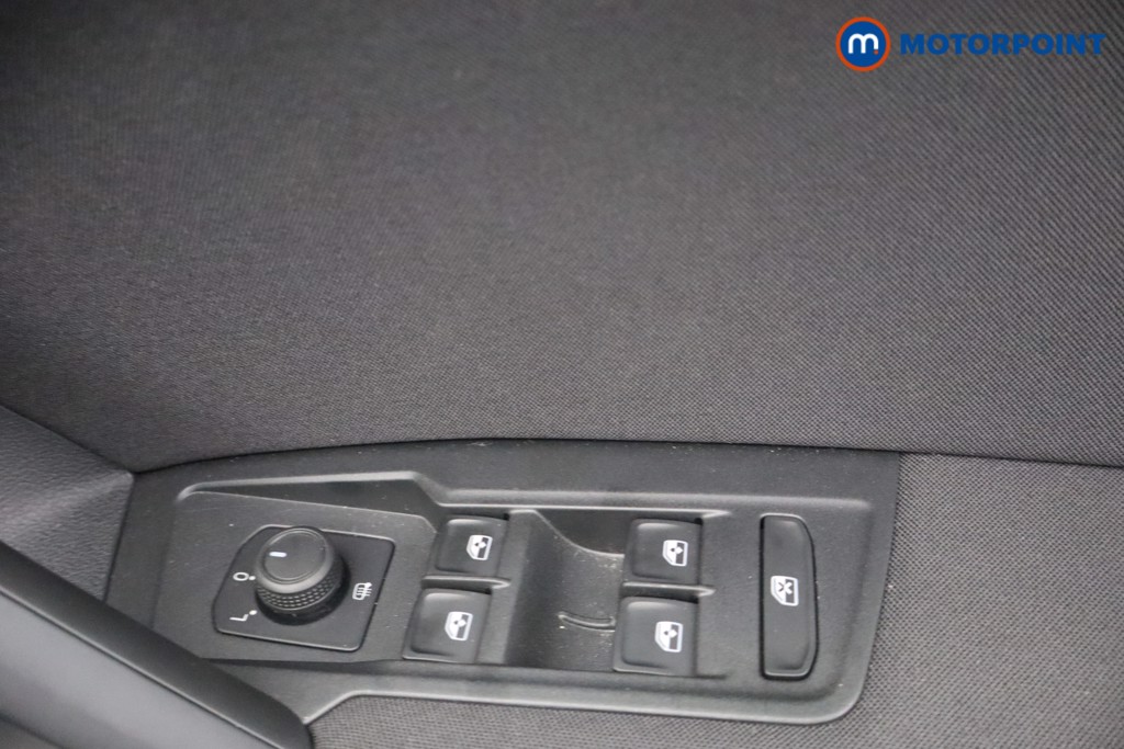 Volkswagen Tiguan Life Manual Diesel SUV - Stock Number (1658353) - 10th supplementary image