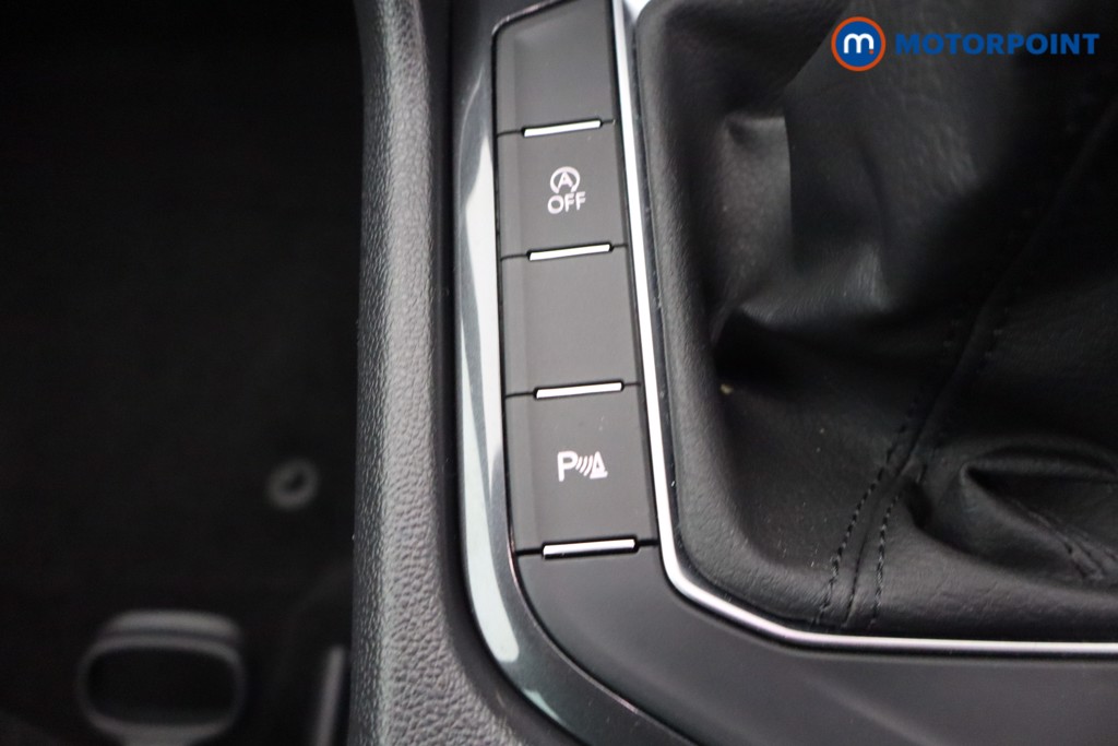 Volkswagen Tiguan Life Manual Diesel SUV - Stock Number (1658353) - 16th supplementary image
