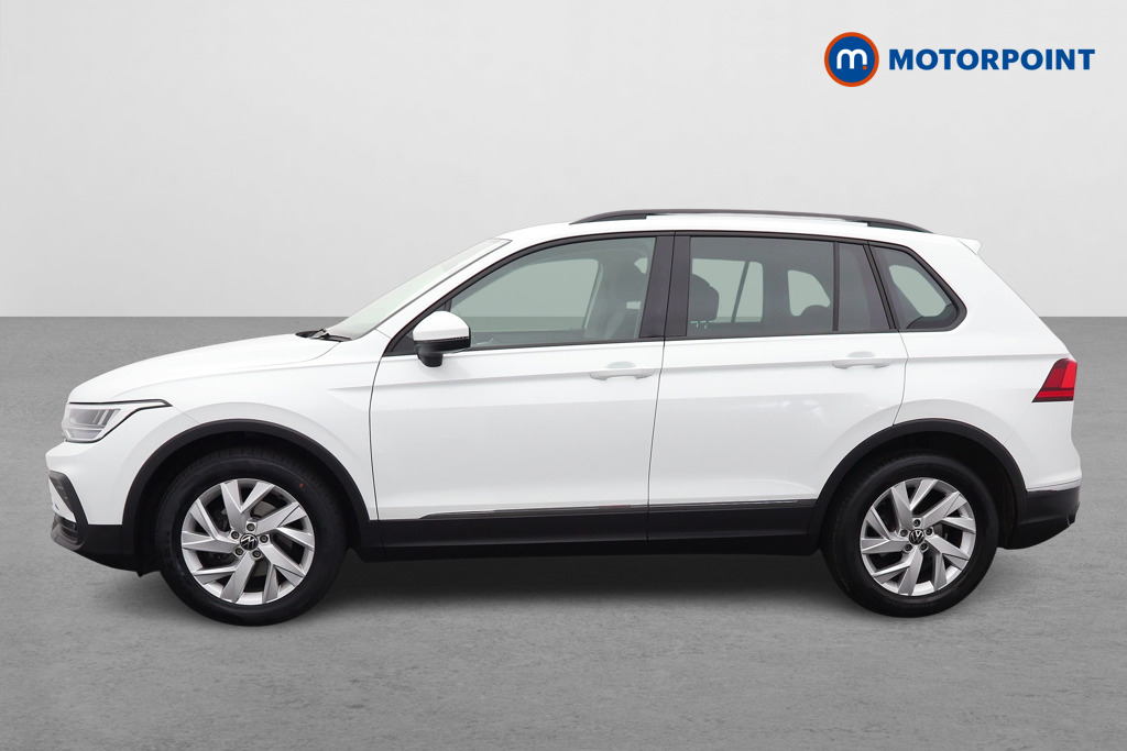 Volkswagen Tiguan Life Manual Diesel SUV - Stock Number (1658353) - Passenger side