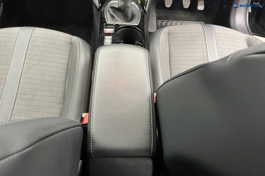 Peugeot 208 Allure Premium Manual Petrol Hatchback - Stock Number (1659913) - 11th supplementary image