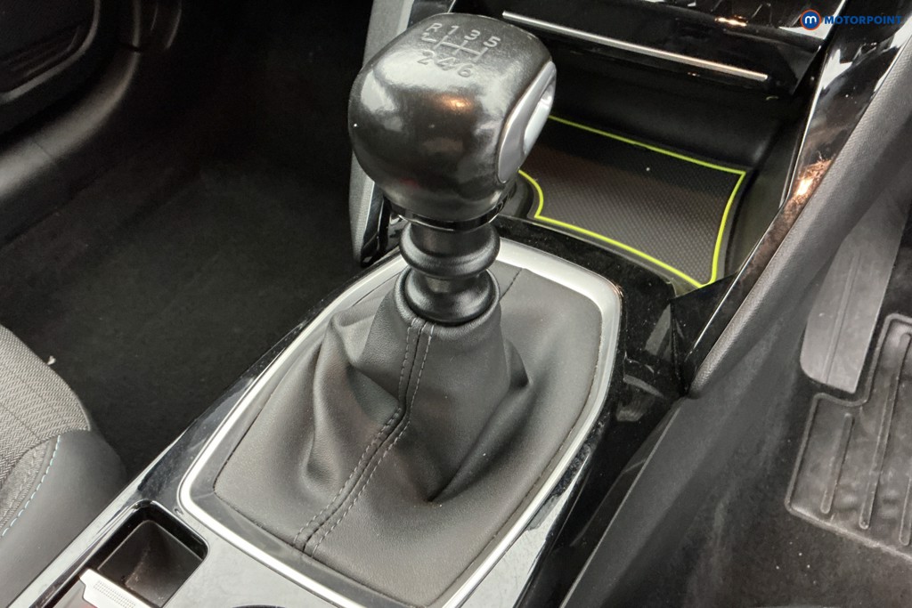 Peugeot 208 Allure Premium Manual Petrol Hatchback - Stock Number (1659913) - 15th supplementary image