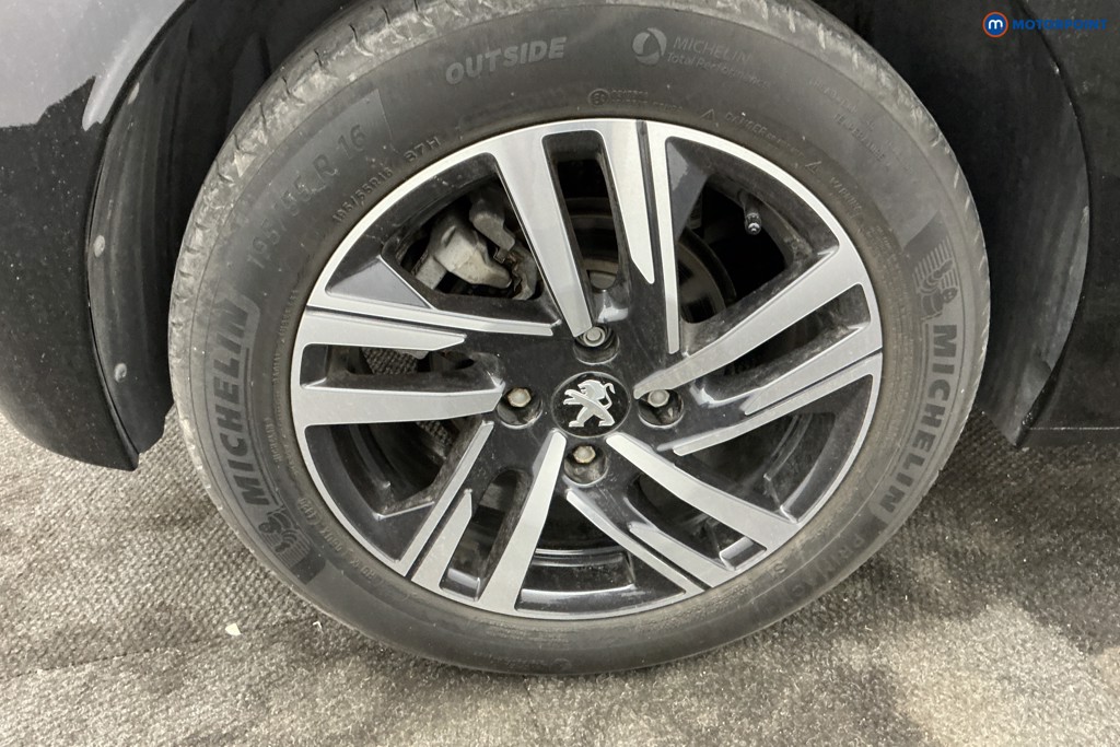 Peugeot 208 Allure Premium Manual Petrol Hatchback - Stock Number (1659913) - 32nd supplementary image