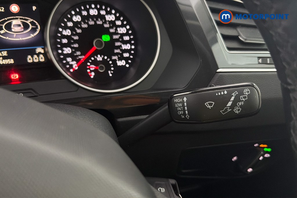 Volkswagen Tiguan Life Automatic Petrol SUV - Stock Number (1660271) - 7th supplementary image