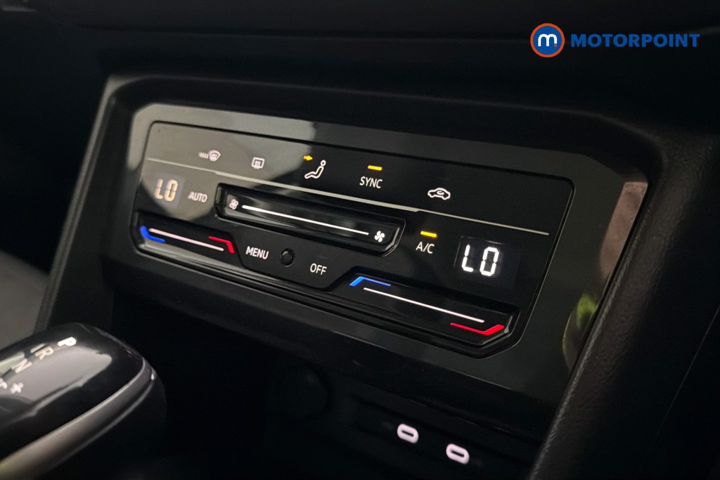 Volkswagen Tiguan Life Automatic Petrol SUV - Stock Number (1660271) - 12th supplementary image