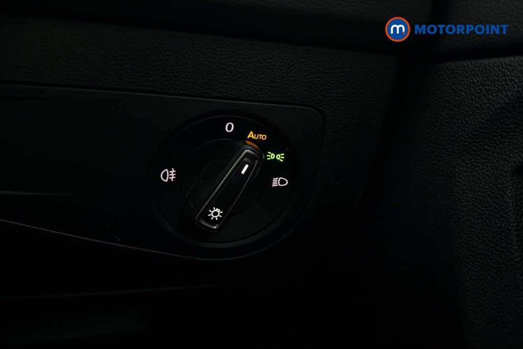Volkswagen Tiguan Life Automatic Petrol SUV - Stock Number (1660271) - 18th supplementary image