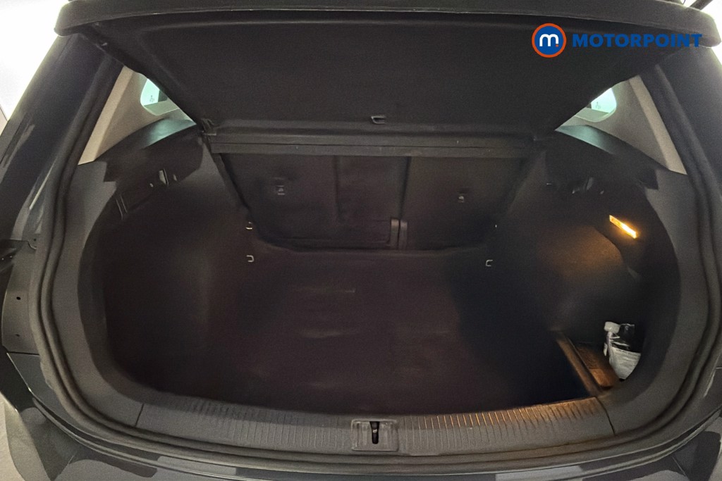 Volkswagen Tiguan Life Automatic Petrol SUV - Stock Number (1660271) - 33rd supplementary image