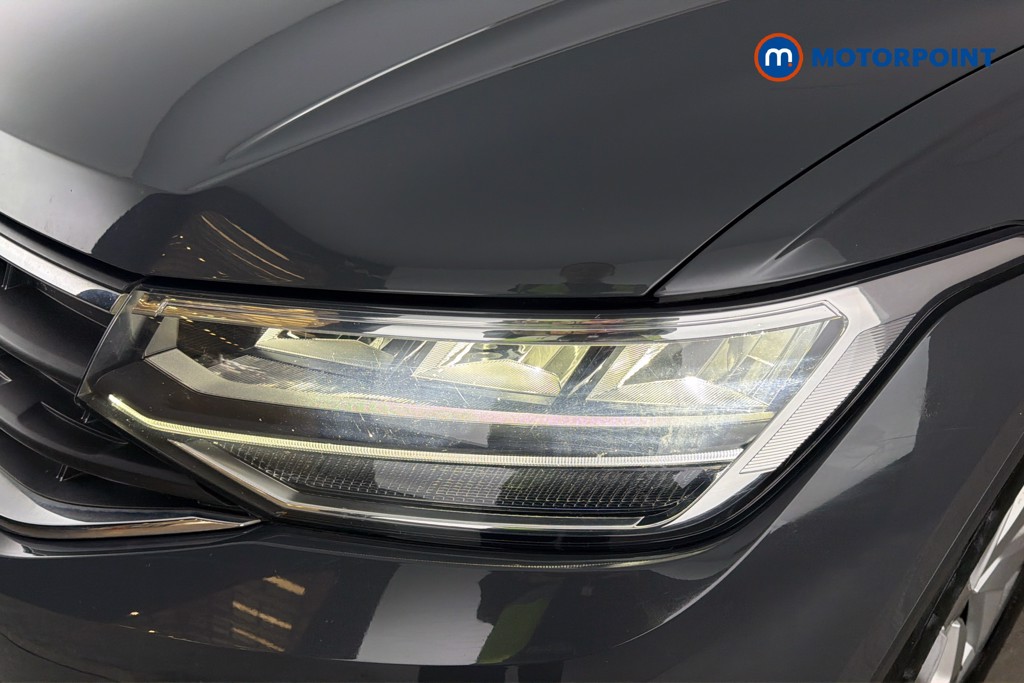 Volkswagen Tiguan Life Automatic Petrol SUV - Stock Number (1660271) - 44th supplementary image