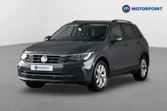 Volkswagen Tiguan Life Automatic Petrol SUV - Stock Number (1660271) - Passenger side front corner