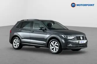Volkswagen Tiguan Life Automatic Petrol SUV - Stock Number (1660271) - Drivers side front corner