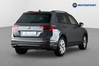 Volkswagen Tiguan Life Automatic Petrol SUV - Stock Number (1660271) - Drivers side rear corner