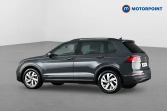 Volkswagen Tiguan Life Automatic Petrol SUV - Stock Number (1660271) - Passenger side rear corner